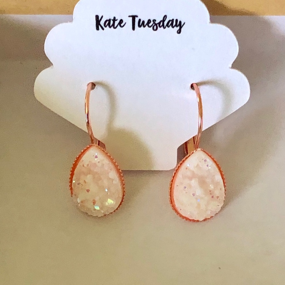 White w/ Rose Gold Teardrop Druzy Earrings!!